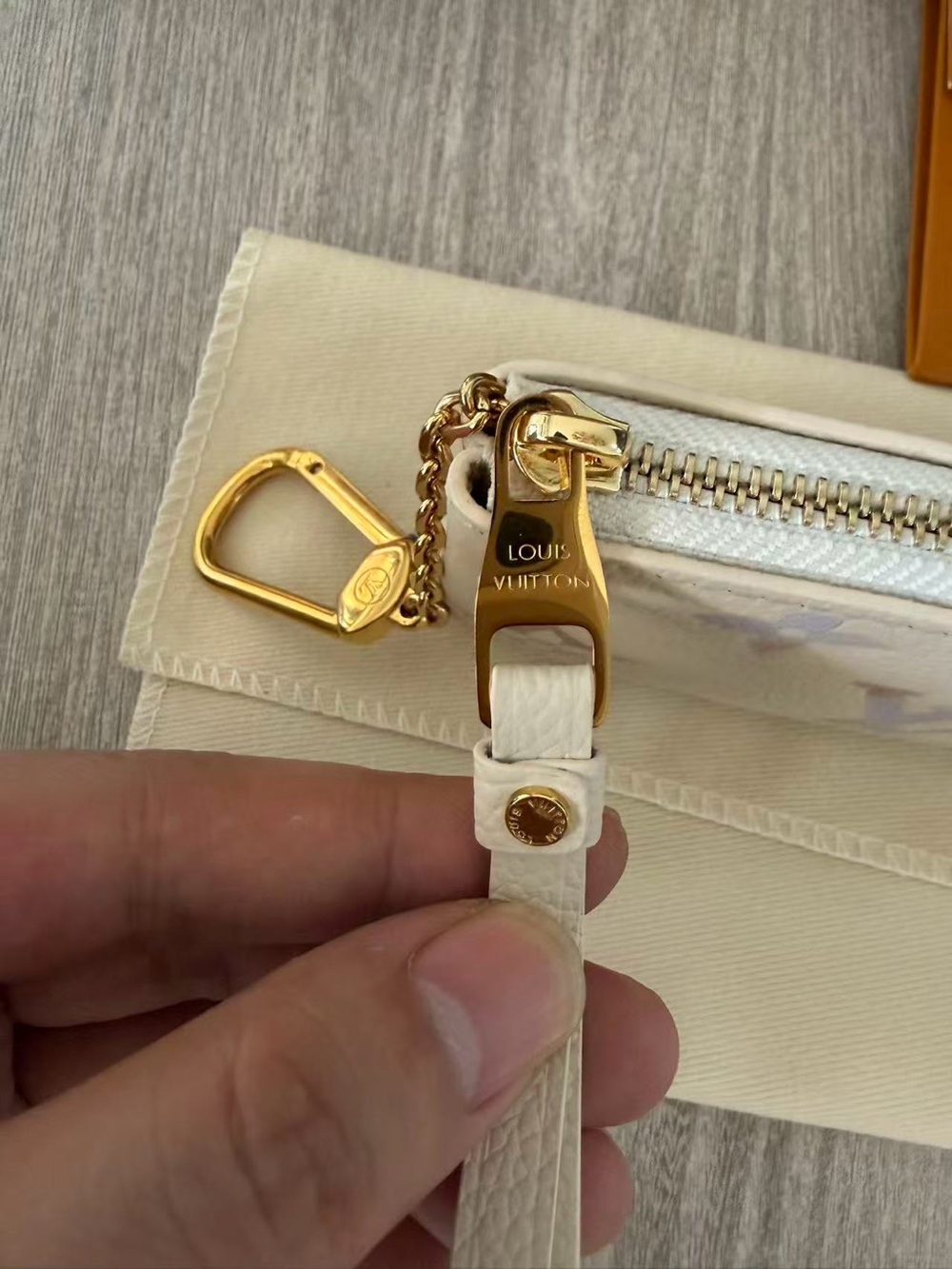 Louis Vuitton Cream Pastel Monogram Key Pouch with Gold Chain - Picture 9 of 15
